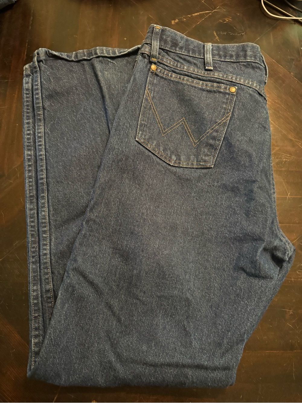 Wrangler Jeans in Dark Blue Denim